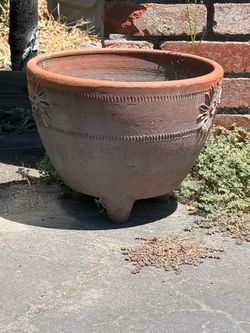 Terracotta pot only