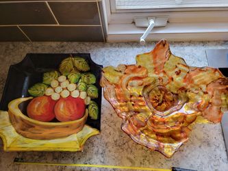 Set Of 2 Platters Italy