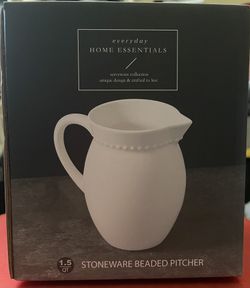 Stoneware Beaded Pitcher (1.5qt)
