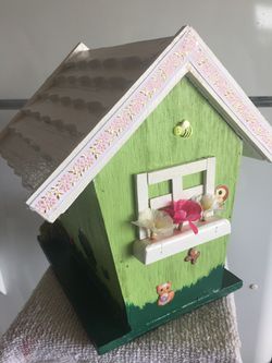 Custom Built Bird House Thumbnail