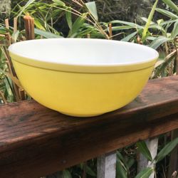 Pyrex, Primary Mixing Bowls (4 Bowls Only with Numbers