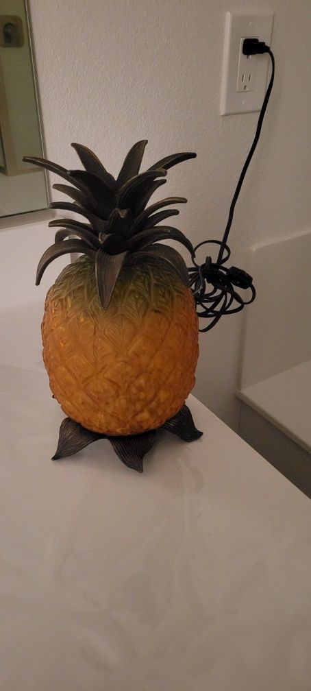 Vintage Brass and Art Glass Pineapple Lamp Andrea by Sadek Stamped Original RARE