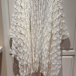NWT Croft & Barrow ivory white crochet knit poncho