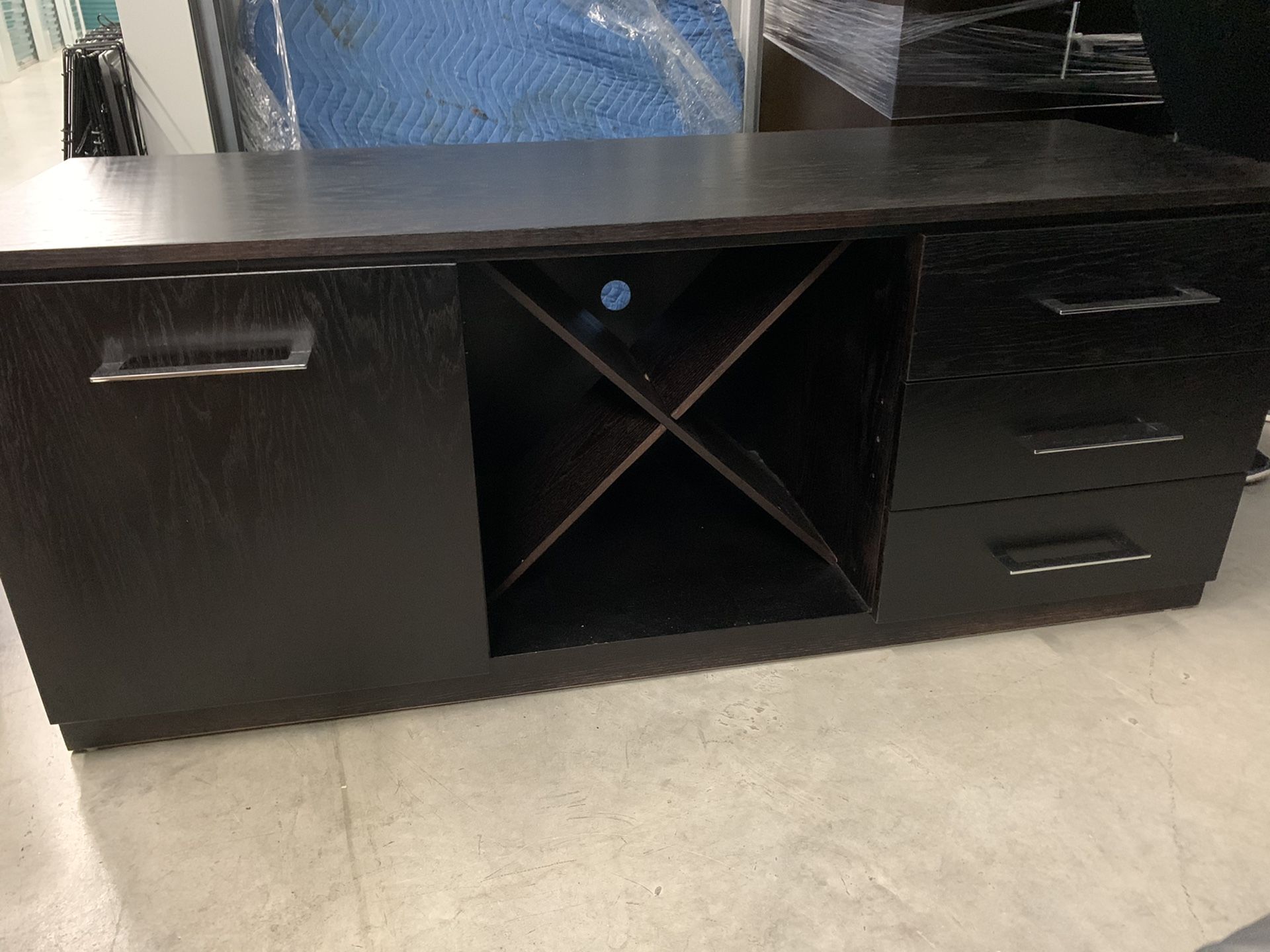 TV/Entertainment Unit