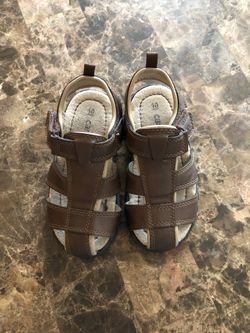 Boys Carters Sandals Size 10
