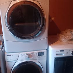 WHIRLPOOL WHACHER AND ELECTRIC DRYER 