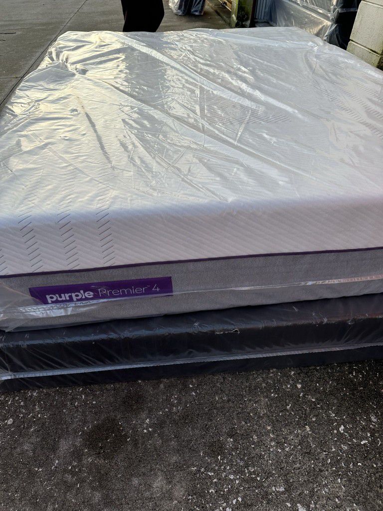 Purple 4 King Mattress Hybrid Bed, Like New
 (Restore Plus+)