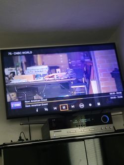 43" SAMSUNG 4K SMART TV
