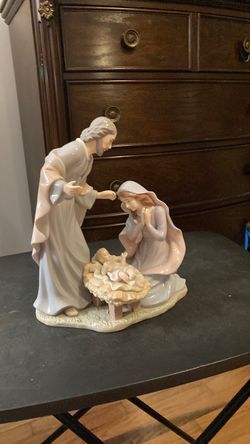 Porcelain Nativity Holy Family Figurine