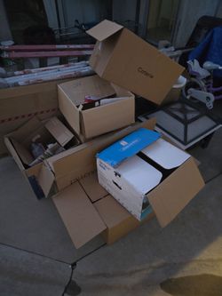 Free cardboard and/or cardboard boxes