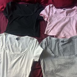 4 cropped tshirts size xsmall