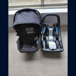 Best offer when you show up NE Philly Graco car seat with base its still available