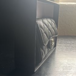 Black Quilted Wallet Clutch Gold Tone Clasp Compact Wallet send best offer