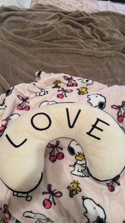 Baby pillow or nursery pillow