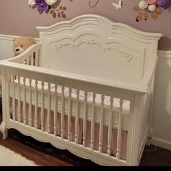Evolur Aurora Convertible Crib in Frost, Features 3 Mattress Heigh bed toddler baby+ mattress! read