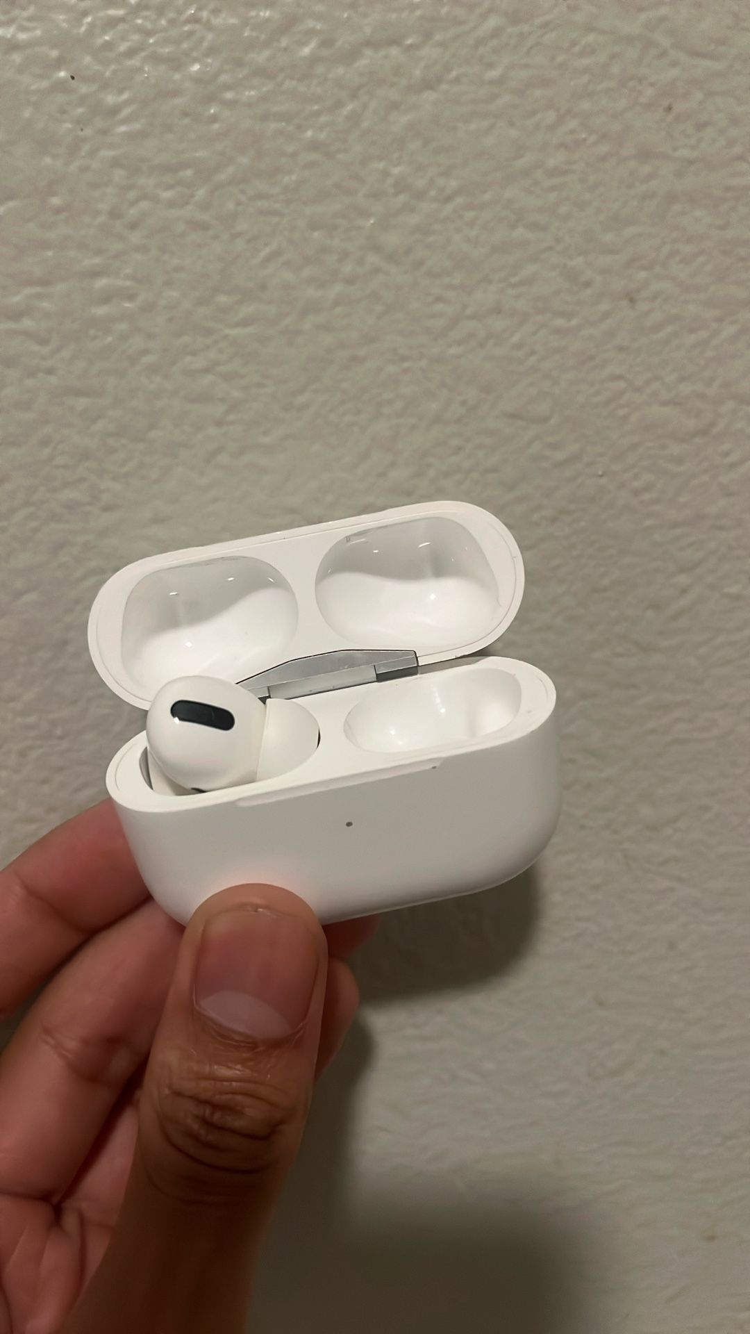 AirPod pro 1st Gen . Apple Samsung PS5 Amazon Electronics Nintendo Switch