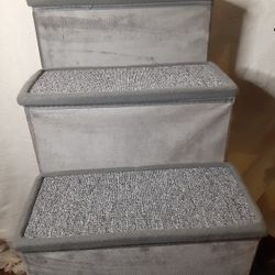 TRIXIE Velour 3-Step Pet Stairs with Storage, Gray

17" Tall