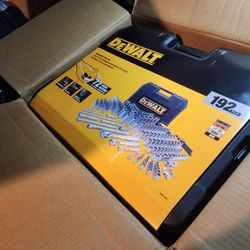 DEWALT 192 Pcs. Mechanics Tool Set