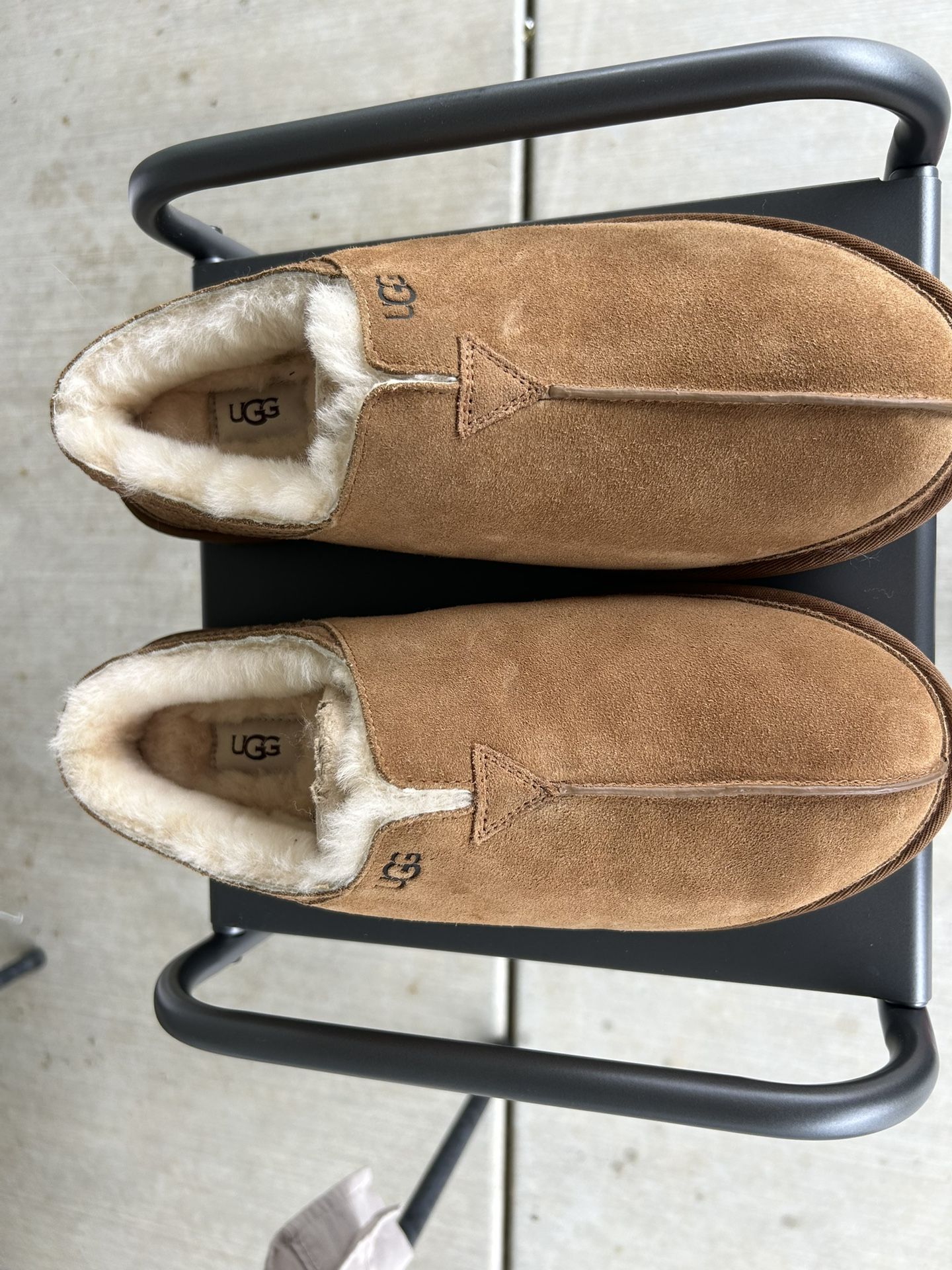 UGG NEUMAN SLIPPER MEN CHESTNUT SIZE 13 USA