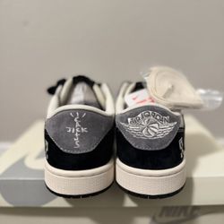 Size 9 Travis Scootttsss But These Are Cool lol 