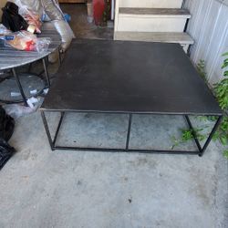 Table / Mesa