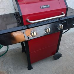  BBQ/Barbecue Grill Just Like New