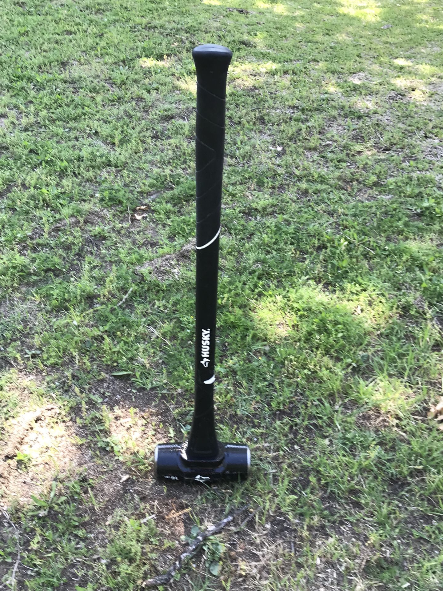 husky 16 lbs Sledge hammer with 34 in fiberglass