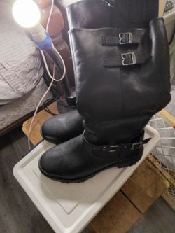 Woman's boots