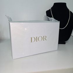 Dior Beauty Raffia Shoulder Bag