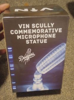 Vin Scully commemorative microphone statue