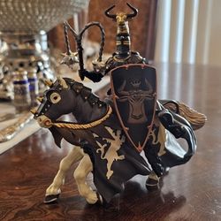 Knight & Horse Medieval Fantasy Figure / Dungeons And Dragons / Neca / Funko Pop / Pokémon / Nintendo / Playstation / Xbox / Hot Wheels / Tmnt / Xbox