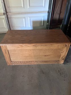 Wood Cedar-Lined Hope Chesth / Storage Chest
