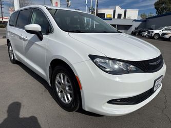 2022 Chrysler Voyager