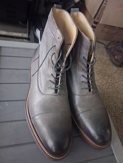Gray Leather Cap-Toe Lace-Up Dress Boots size 12 Ross and snow