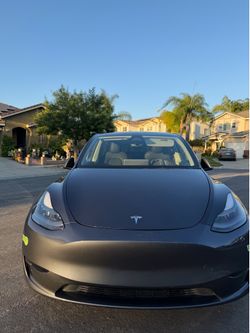 2023 Salvage Tesla long range dual motor