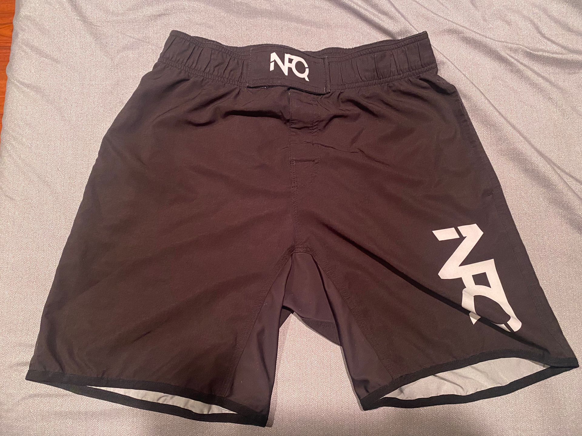 NFQ TRAINING SHORTS