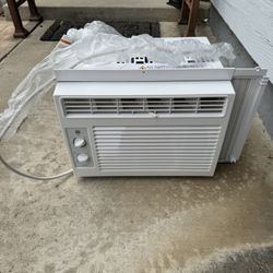 GE Window Air Conditioner