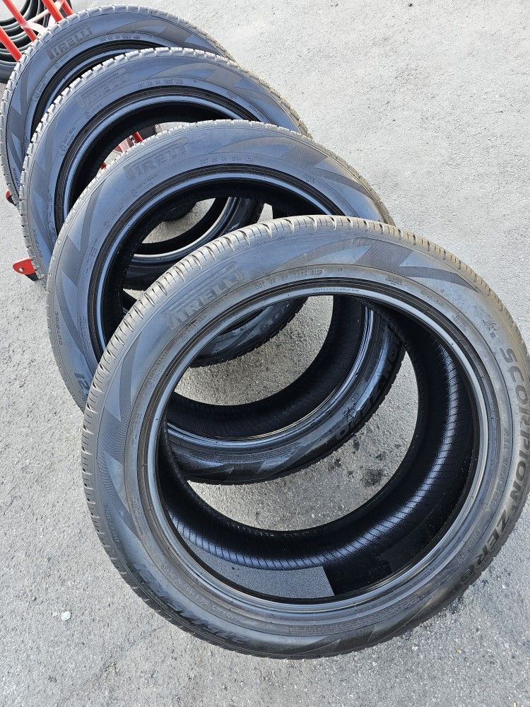 I Am Selling This Set Of Tires PIRELLI SCORPIONS ZERO ALL SEASON 275/45/21" 75%