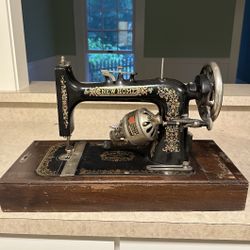 Sewing Machine 