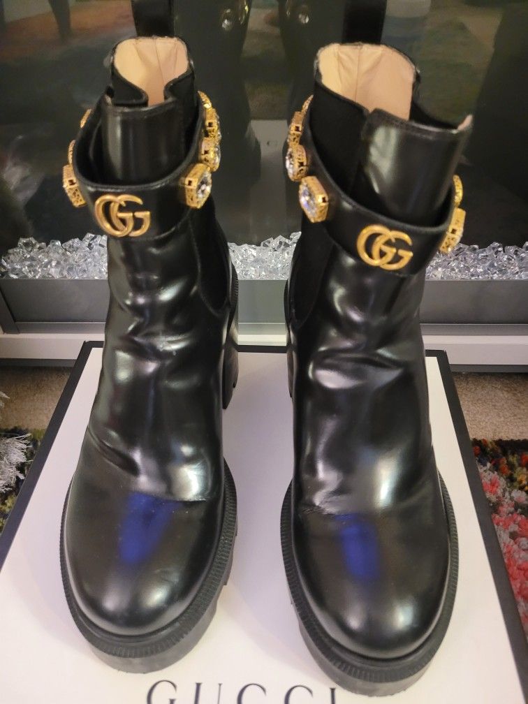 AUTHENTIC GUCCI BOOTS