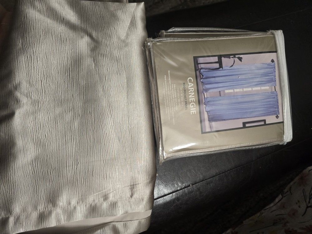 Unopened Curtains 50W×63L Matching 6 Units Total