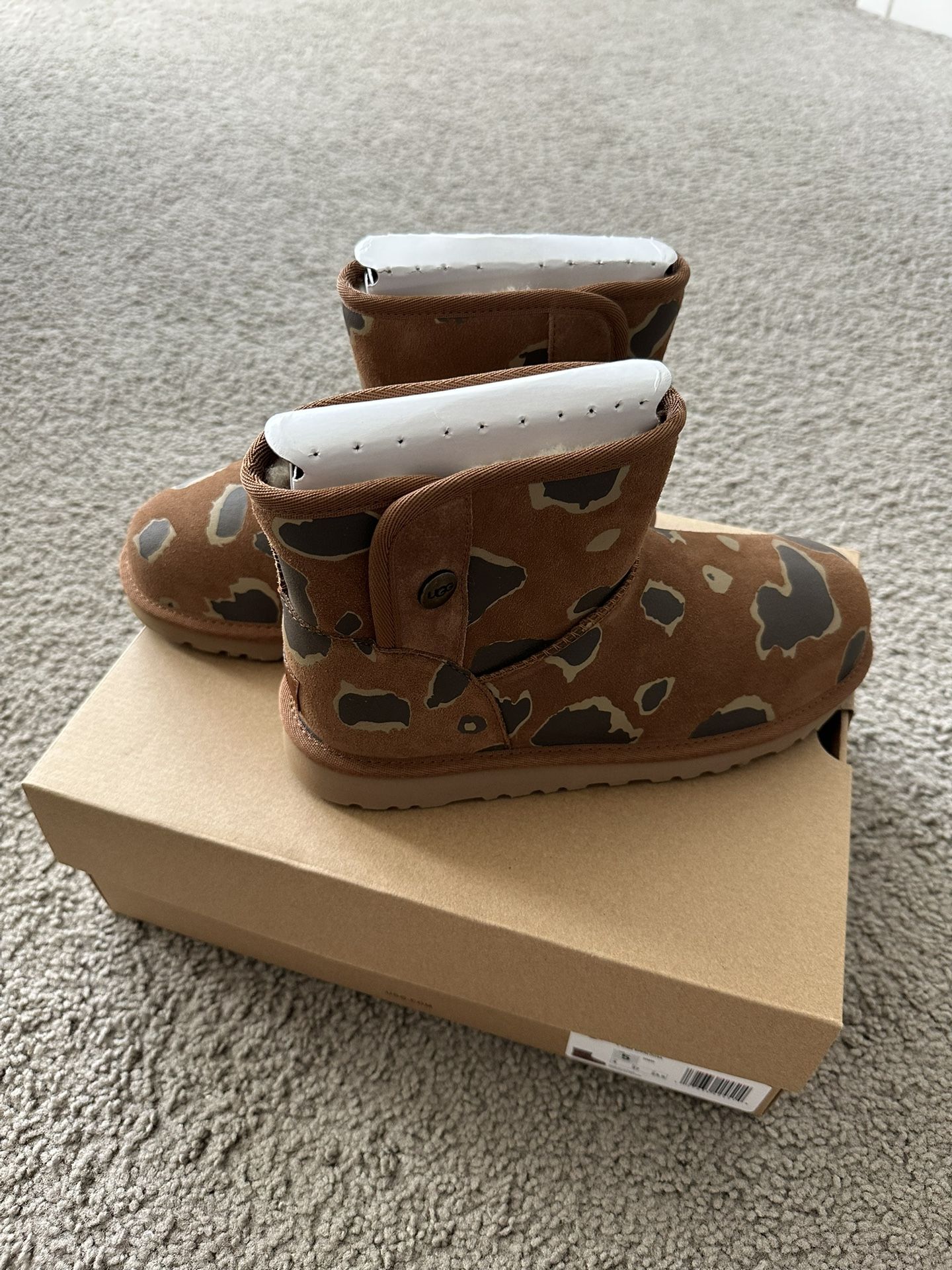 UGG JONA APPALOOSA SIZE 5 Brand New 