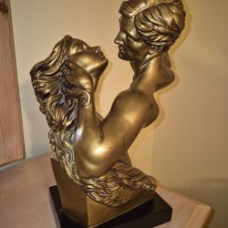 BEAUTIFUL BRONZE COLORED AUSTIN SCULPTURE-DESIRE. BY ARTIST S. ROMO. EXCELLENT CONDITION.