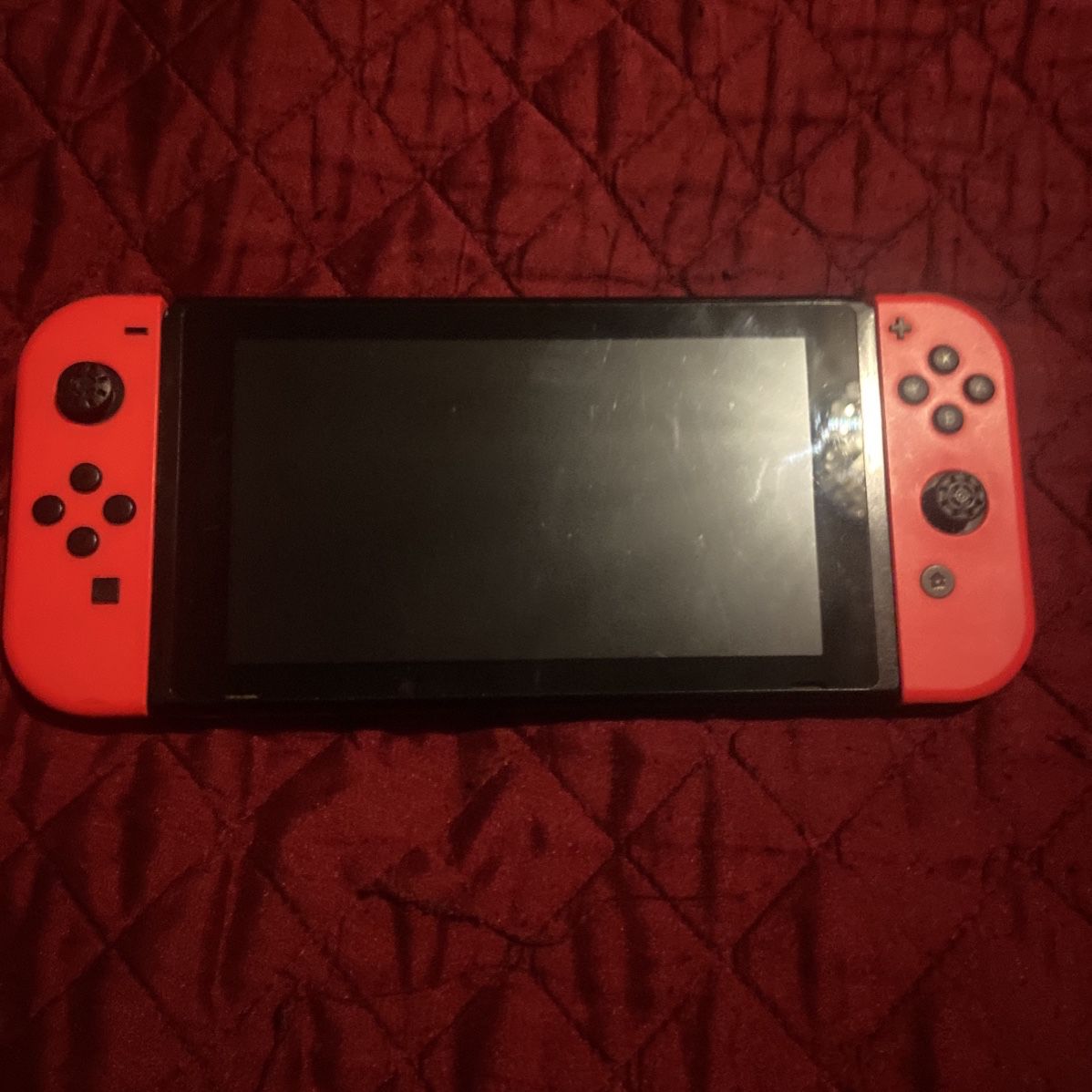 Nintendo Switch, Neon-Red Joycons