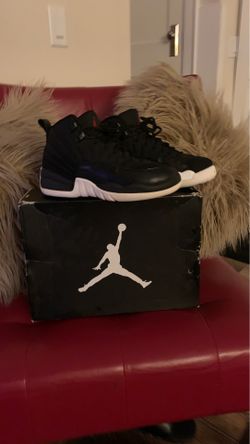 Jordan 12✅ size 5.5
