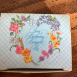 Vintage Avon Jewelry - Birthday Bouquet Pin