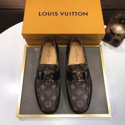 LV Men’s Leather Shoes With Box 2026 New 