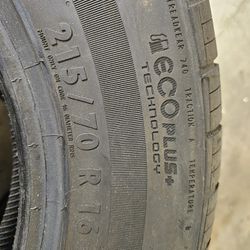 215 /70R16
