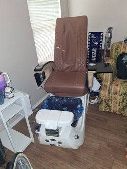 Pedicure  message  chair