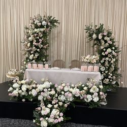 Ivory Round And Rectangular Tablecloths